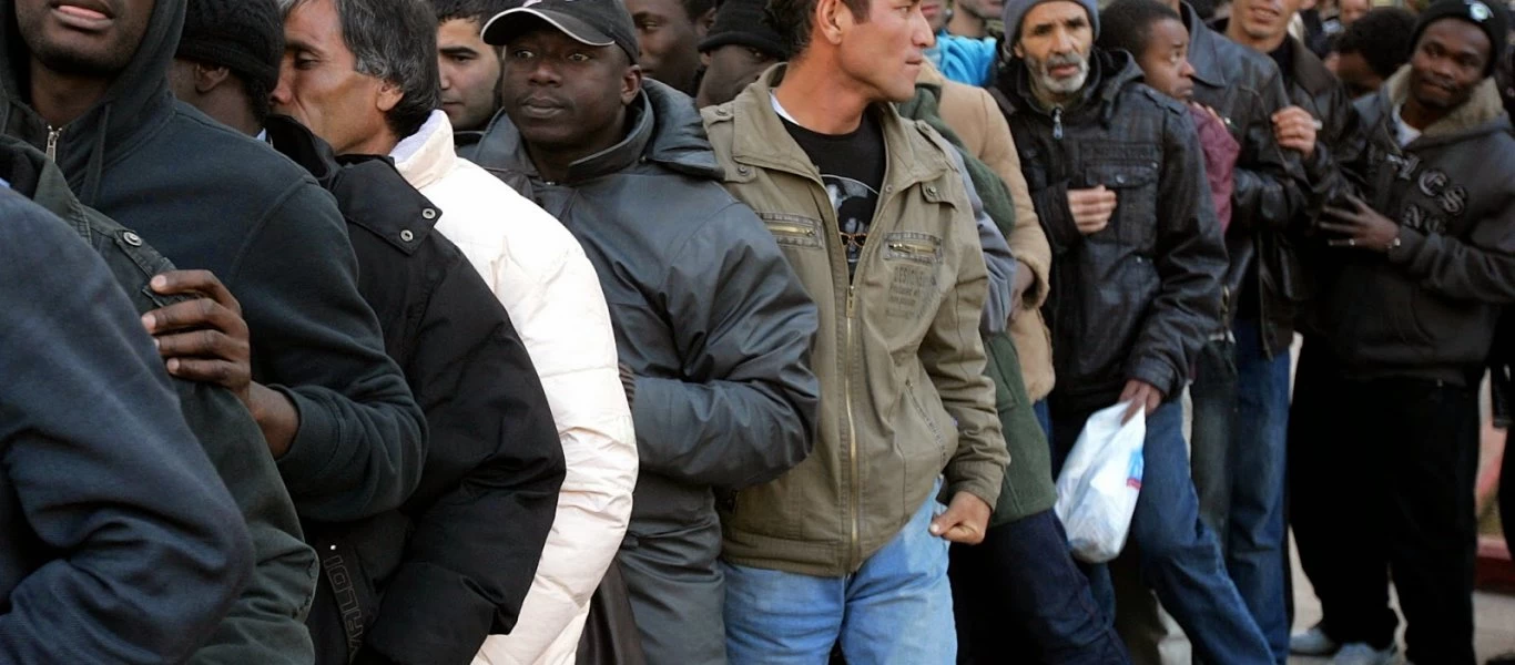 Βίντεο: Εκτός ελέγχου η κατάσταση στην Φθιώτιδα - «Μπλόκο» κατοίκων στη μεταφορά αλλοδαπών
